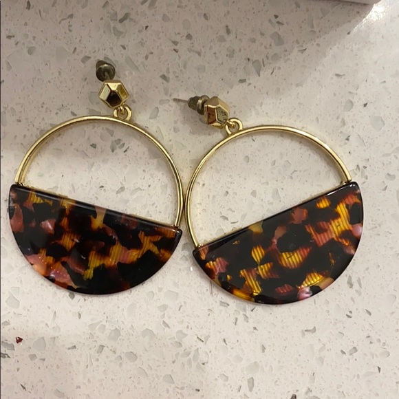 Tortoise shell hoops - Picture 2 of 4